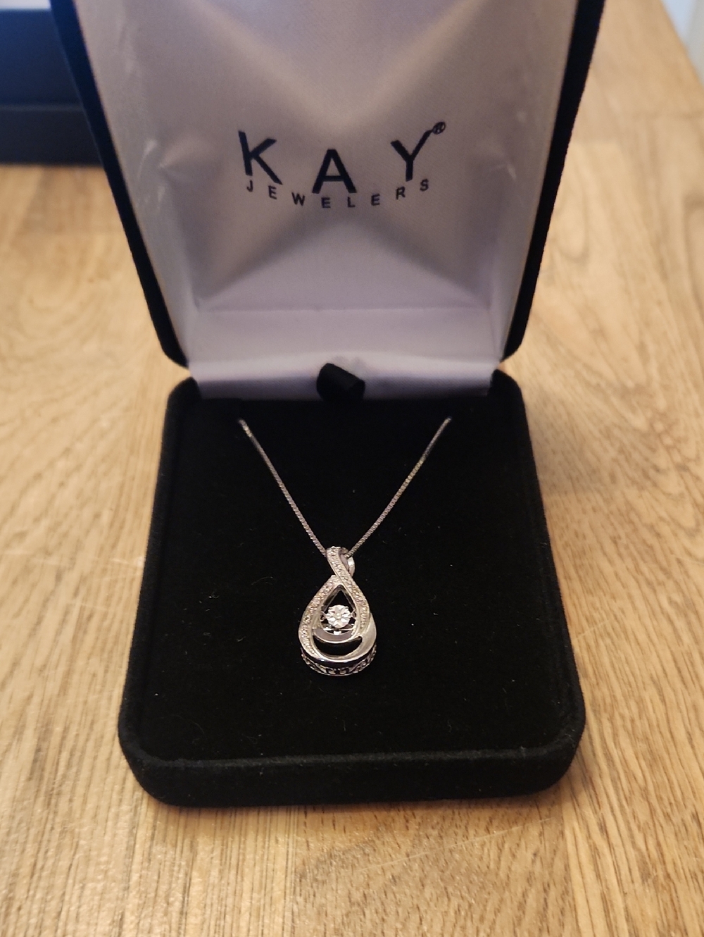 Kay Jewelers Silver Teardrop Pendant Necklace with White Crystal